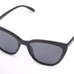 Rachel Zoe Nina sunglasses in black